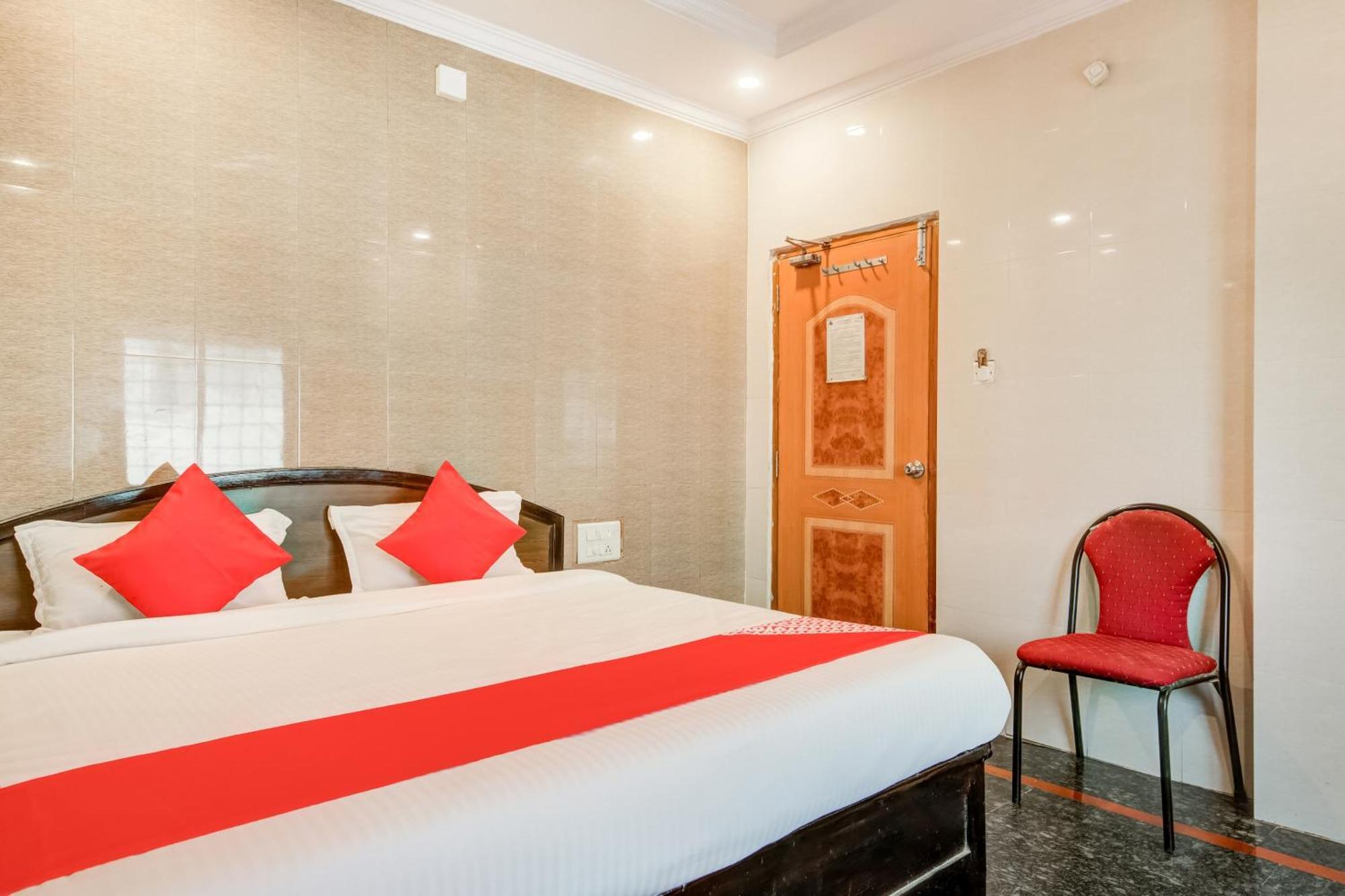Hotel Tejasri Residency Vijayawāda Екстериор снимка